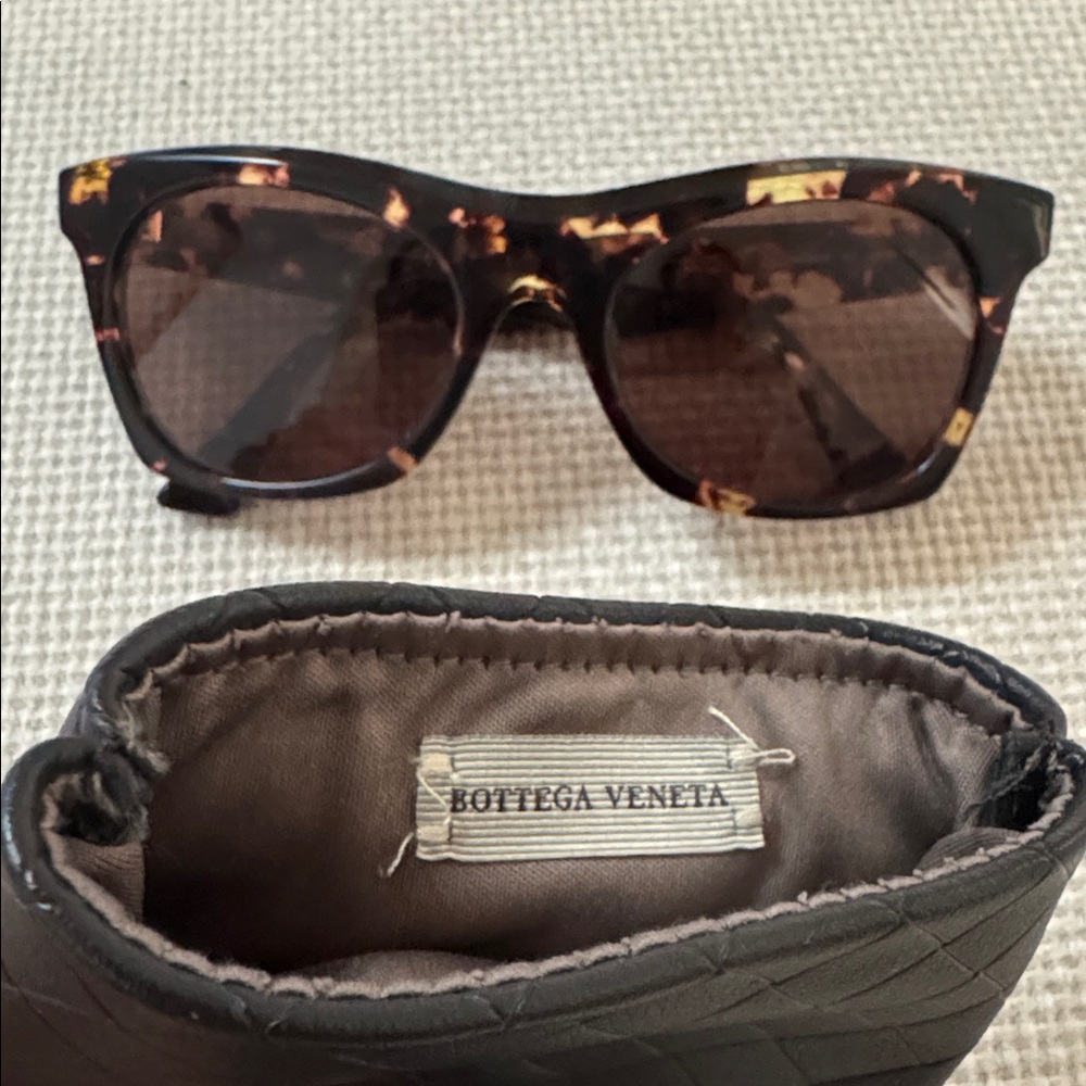 Bottega Veneta Tortoise Shell Sunglasses with Case